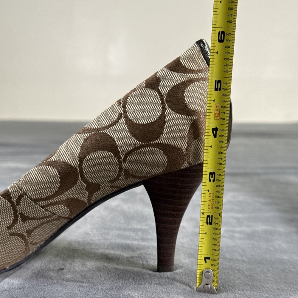 2pr. Coach Wanda Monogram Beige & Black Heel Pumps Women's Size 9B Bnfts Charity - Picture 9 of 16